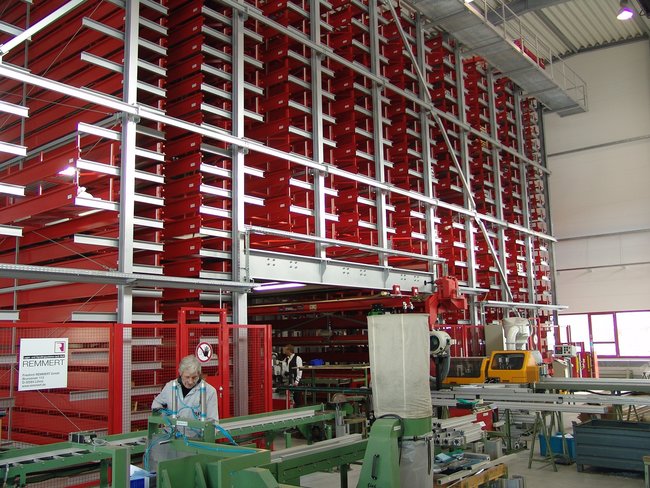 Remmert pomostowy system magazynowania elementów długich w firmie Bahr